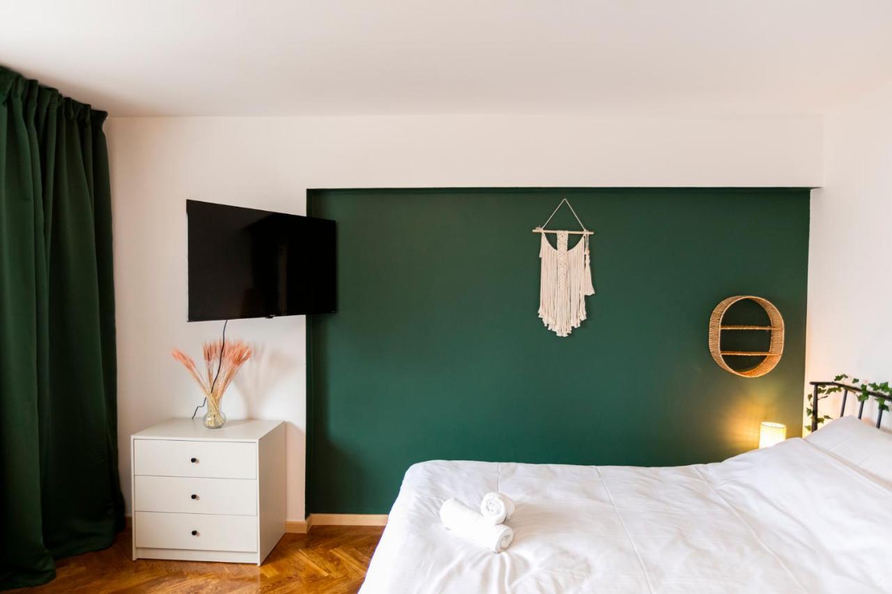 Chmielna - 250m Od Zlotych Tarasow, 350m Od Dworca Centralnego - Wifi - Smart Tv 55 Cali - Better * Warszawa