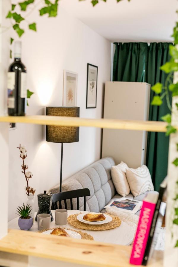 Apartament Chmielna - 250m Od Zlotych Tarasow, 350m Od Dworca Centralnego - Wifi - Smart Tv 55 Cali - Better *